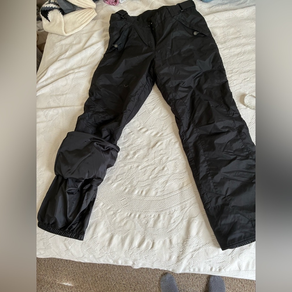 Womens Black Pants snow pants.